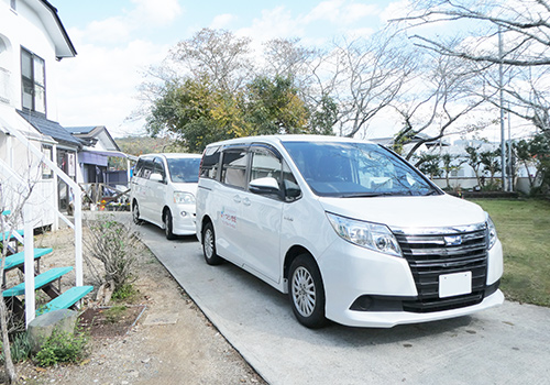 送迎車